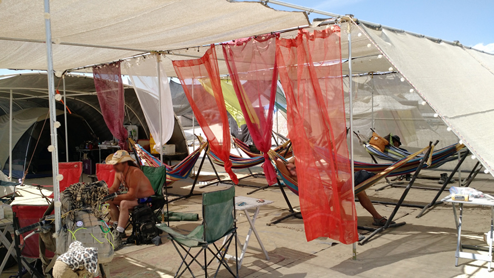 2015 burning man camp - b